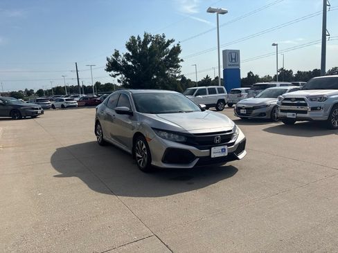 Used 2018 Honda Civic LX image 3