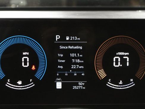 Used 2025 Hyundai Kona SEL image 17