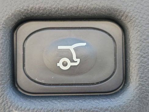 Certified 2023 Lincoln Nautilus Reserve w/ Equipment Group 201A AWD/4WD image 13