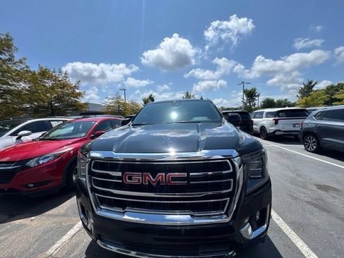 Used 2023 GMC Yukon SLT w/ SLT Luxury Package RWD image 6
