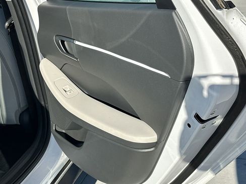 New 2025 Hyundai Sonata SE image 16