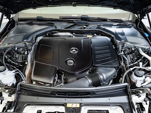 Certified 2025 Mercedes-Benz C 300 4MATIC Sedan image 36