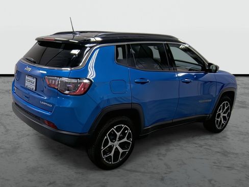Used 2024 Jeep Compass Limited AWD/4WD image 4