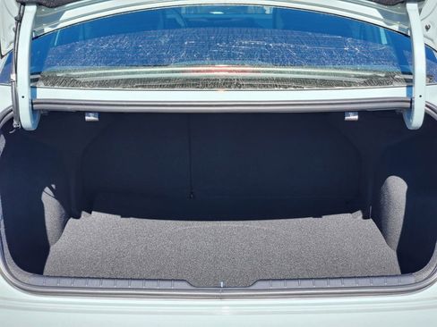 New 2025 Kia K4 GT-Line w/ GT-Line Sunroof Package image 13