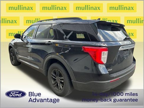 Used 2023 Ford Explorer XLT RWD image 3