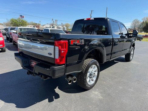 Used 2017 Ford F350 Platinum w/ Platinum Ultimate Package AWD/4WD image 4