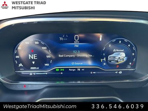 Used 2023 Chevrolet Suburban LT RWD image 10