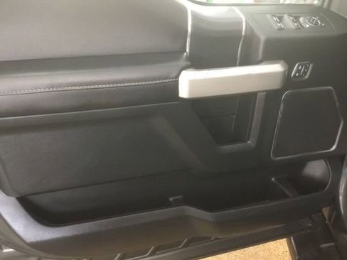 Used 2019 Ford F150 Lariat w/ Equipment Group 502A Luxury image 7