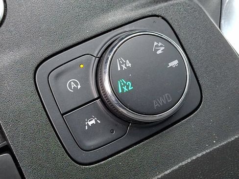 Used 2023 Chevrolet Traverse LT w/ LPO, Roadside Safety Package AWD/4WD image 25