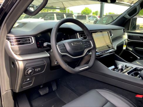 New 2026 Jeep Grand Wagoneer L Limited AWD/4WD image 6