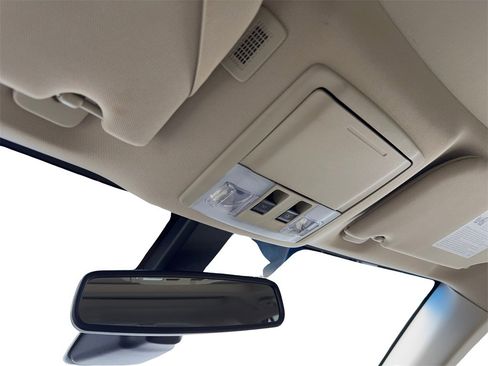 Used 2019 Lincoln MKT AWD image 75