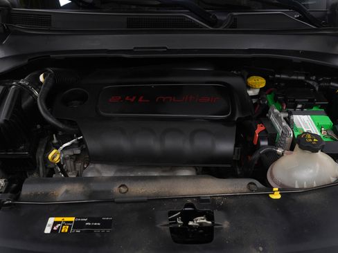 Used 2018 Jeep Compass Latitude w/ Popular Equipment Group image 23