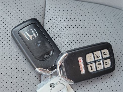 Used 2019 Honda Odyssey Elite image 30