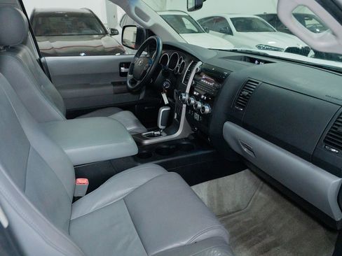 Used 2010 Toyota Sequoia Limited image 46