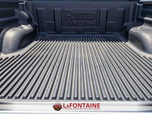 Certified 2024 Jeep Gladiator Sport AWD/4WD image 25