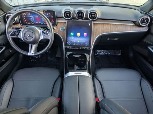 Used 2025 Mercedes-Benz C 300 4MATIC Sedan image 25