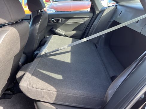 Used 2023 Honda Civic Sport image 15