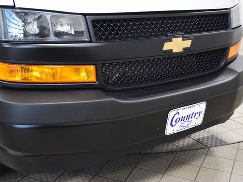 Used 2025 Chevrolet Express 3500 LS image 7