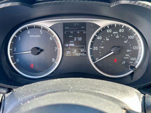 Used 2020 Nissan Versa S image 10