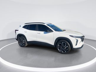 Used 2024 Chevrolet Trax RS w/ Driver Confidence Package video 2