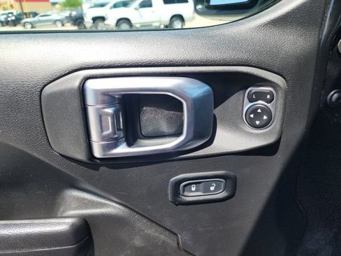 Used 2024 Jeep Wrangler Unlimited Sport AWD/4WD image 36
