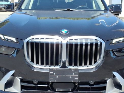 Used 2023 BMW X7 xDrive40i AWD/4WD image 13