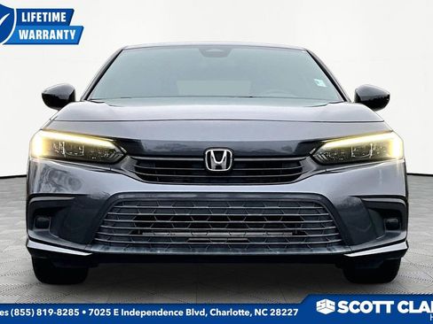 Used 2023 Honda Civic Sport image 2