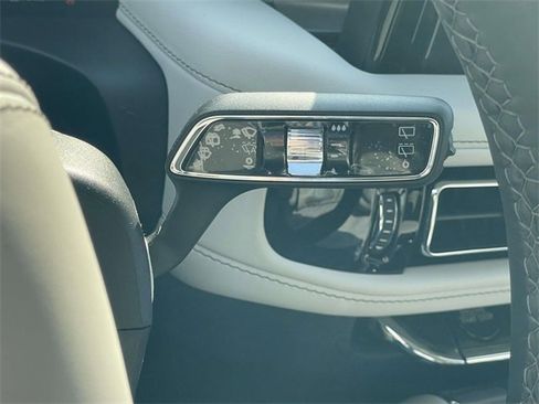 New 2026 Lincoln Aviator AWD image 19