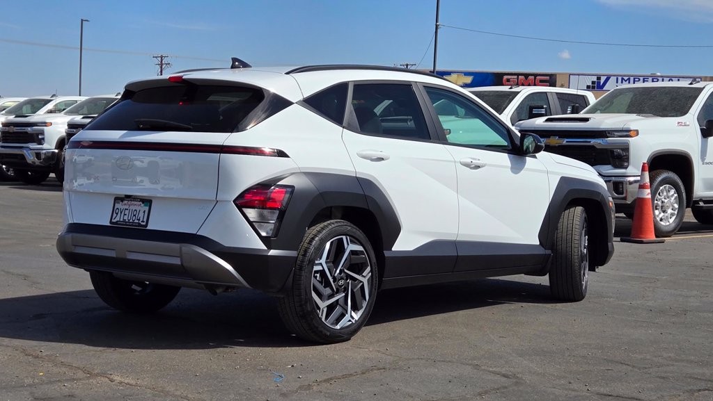 Used 2026 Hyundai Kona SEL Premium FWD image 4