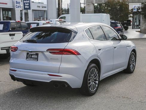 Used 2024 Maserati Grecale GT image 8