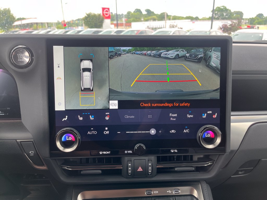 Used 2024 Lexus GX 550 w/ Accessory Package (2T) AWD/4WD image 18
