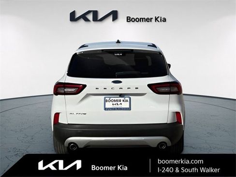 Used 2024 Ford Escape Active image 6