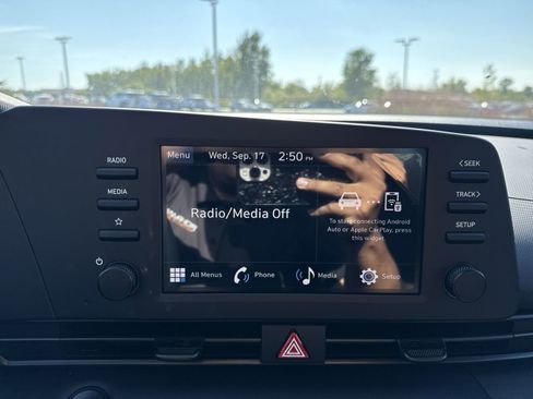 New 2025 Hyundai Elantra Sport w/ Cargo Package image 18