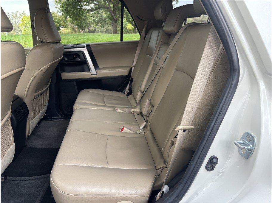 Used 2012 Toyota 4Runner Limited AWD/4WD image 10