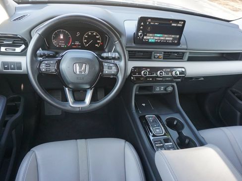 Used 2023 Honda Pilot EX-L image 6