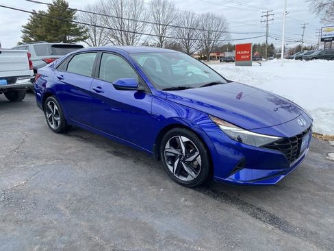 Certified 2023 Hyundai Elantra SEL w/ Convenience Package image 1