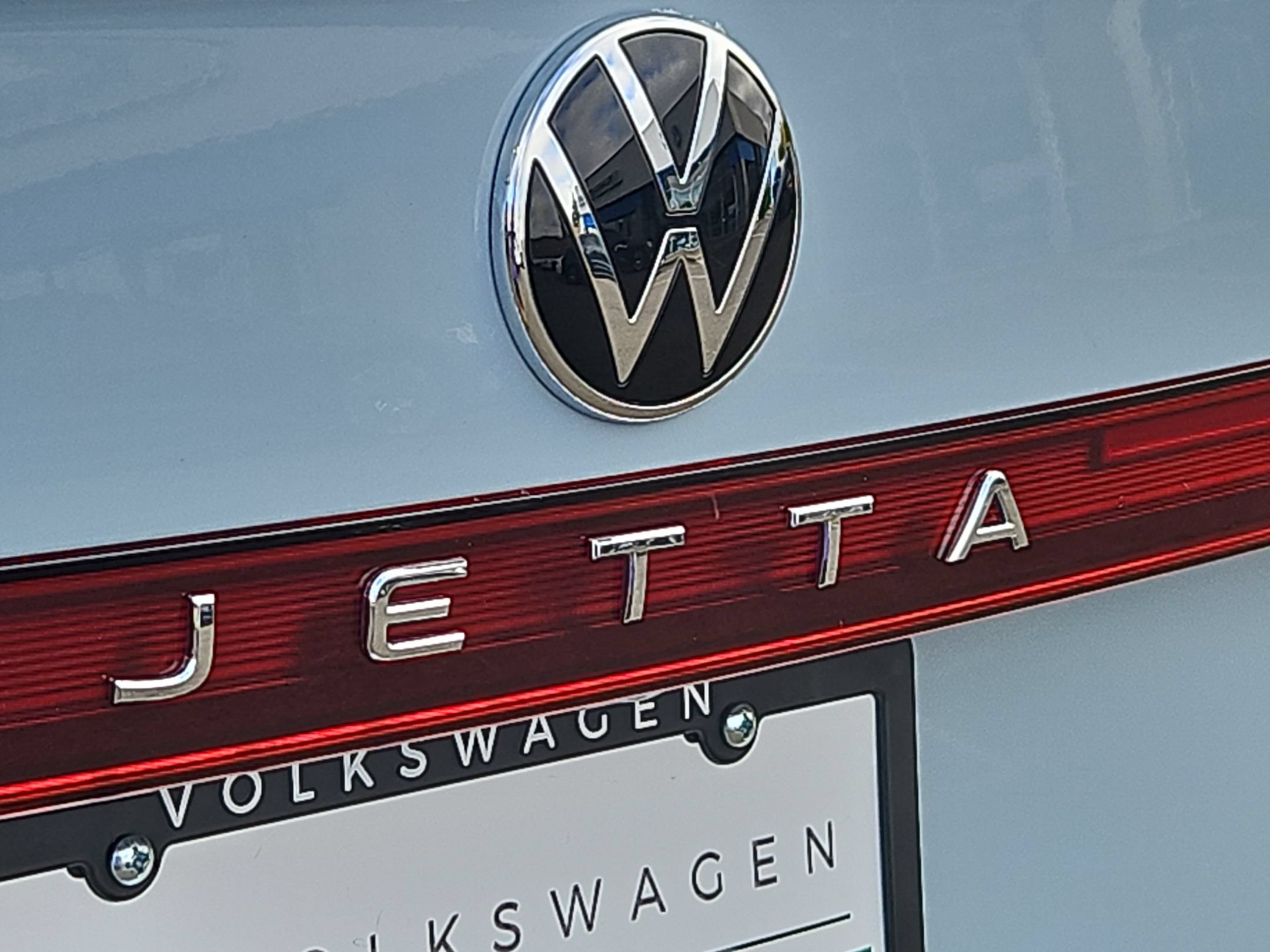 Used 2025 Volkswagen Jetta SE w/ Sunroof Package FWD image 26
