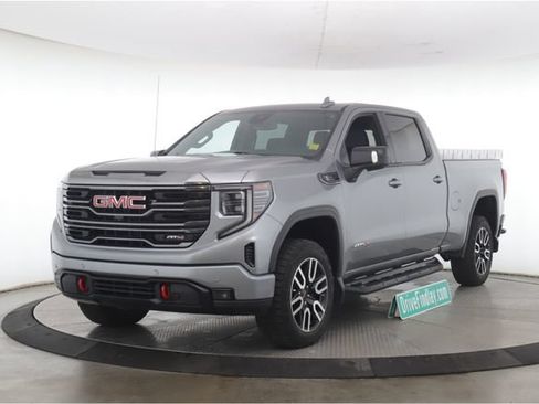 Used 2023 GMC Sierra 1500 AT4 w/ AT4 Premium Package AWD/4WD image 10