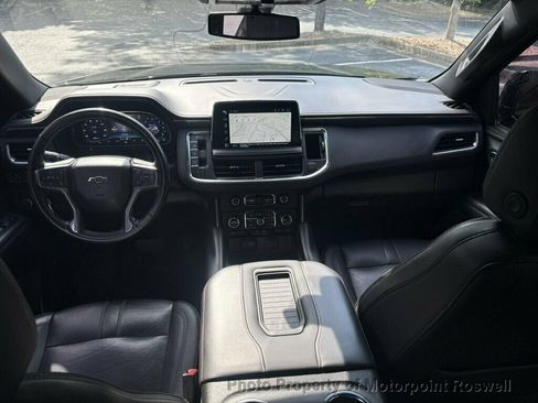 Used 2022 Chevrolet Suburban RST w/ Luxury Package RWD image 23