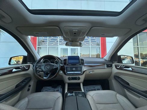 Used 2019 Mercedes-Benz GLS 550 4MATIC image 9
