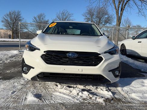 Used 2024 Subaru Impreza 2.0i Sport image 2