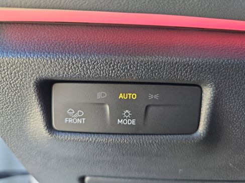 Used 2026 Volkswagen Tiguan SEL R-Line image 24