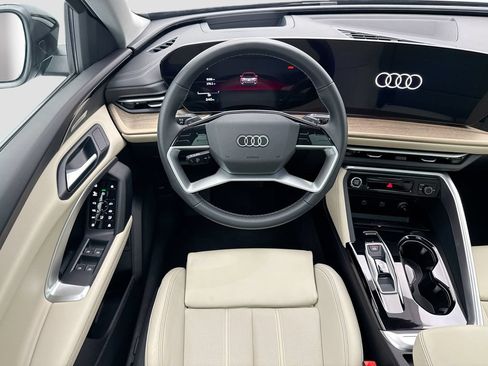 Certified 2025 Audi Q5 Premium w/ Premium Plus AWD/4WD image 10