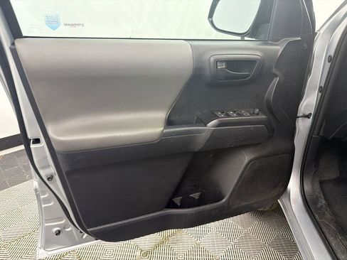 Used 2023 Toyota Tacoma SR AWD/4WD image 11
