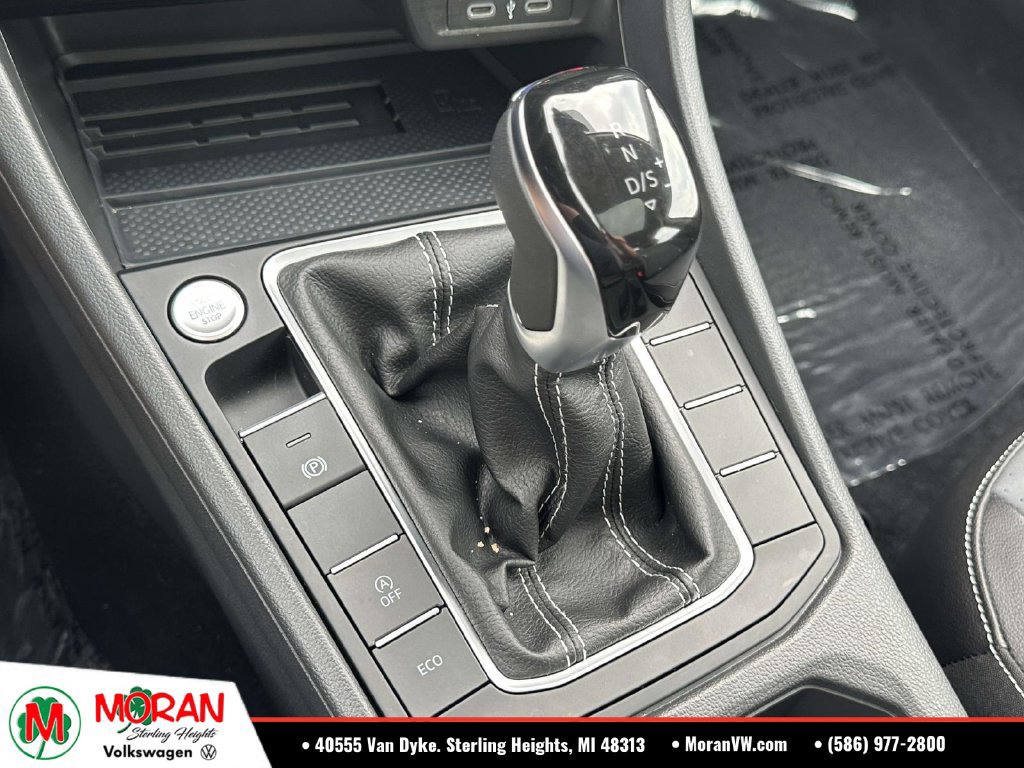 Certified 2026 Volkswagen Jetta SE w/ Black Wheel Package FWD image 28