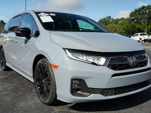 Used 2025 Honda Odyssey Sport-L image 36