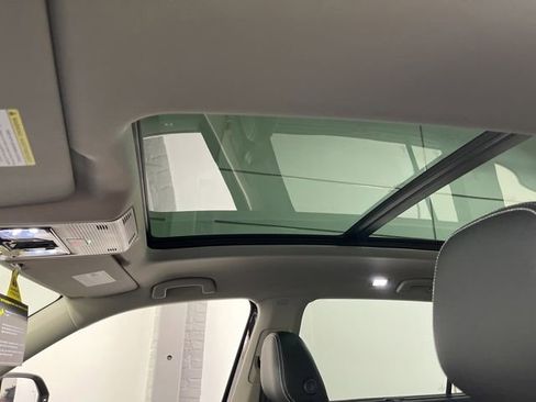 New 2026 Volkswagen Atlas SEL image 24