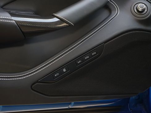 Used 2022 Ferrari F8 Tributo image 22