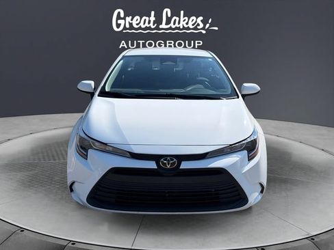 Used 2023 Toyota Corolla LE w/ Carpet Mat Package (TMS) FWD image 8