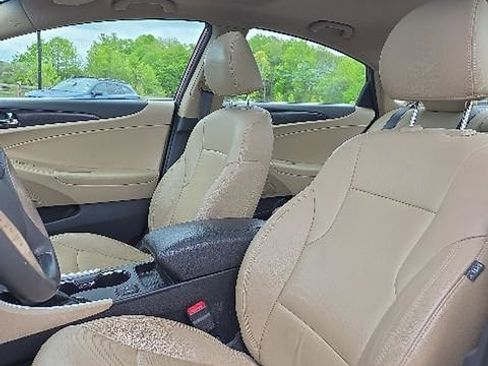Used 2011 Hyundai Sonata Limited FWD image 8